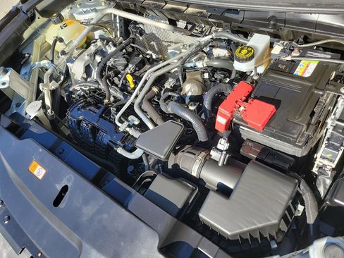 Used 2024 Mitsubishi Outlander SE image 38