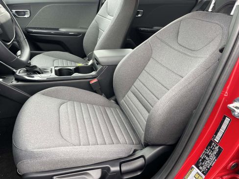 New 2025 Kia K4 EX image 24