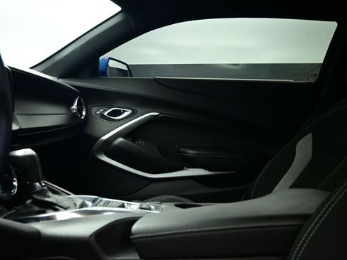 Used 2018 Chevrolet Camaro SS image 45