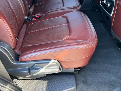 Used 2024 Ford Expedition Limited AWD/4WD image 22
