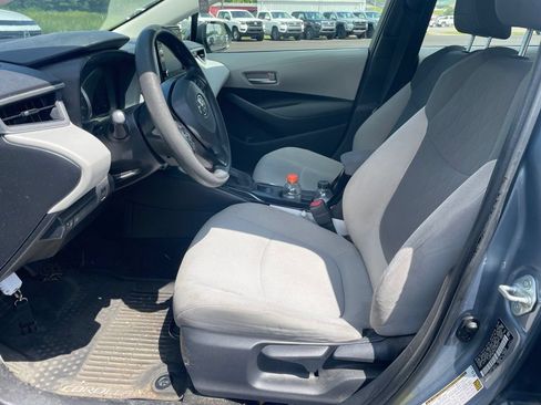 Used 2021 Toyota Corolla LE FWD image 9