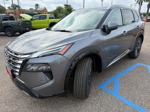 New 2026 Nissan Rogue Platinum w/ Platinum Premium Package AWD/4WD image 3