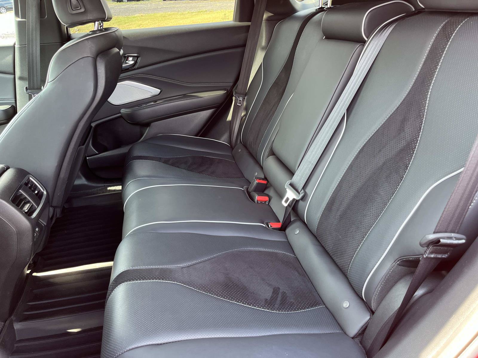 Used 2019 Acura RDX w/ Advance Package AWD/4WD image 17