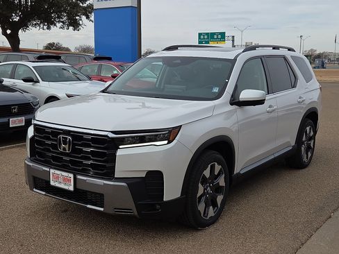 New 2026 Honda Pilot Touring image 1