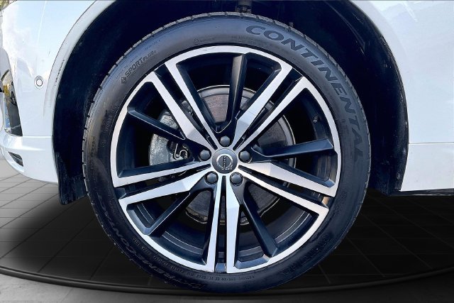 Used 2019 Volvo XC60 T8 R-Design w/ Advanced Package AWD/4WD image 11