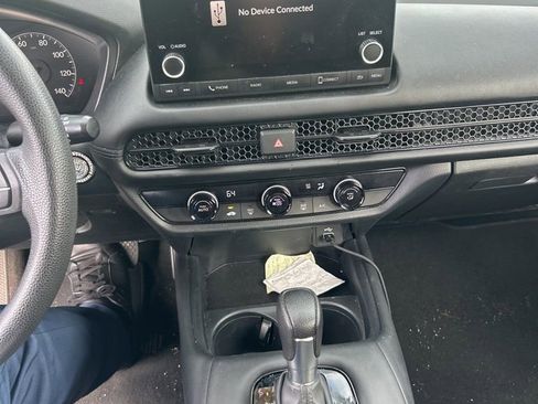 Used 2023 Honda HR-V LX image 6