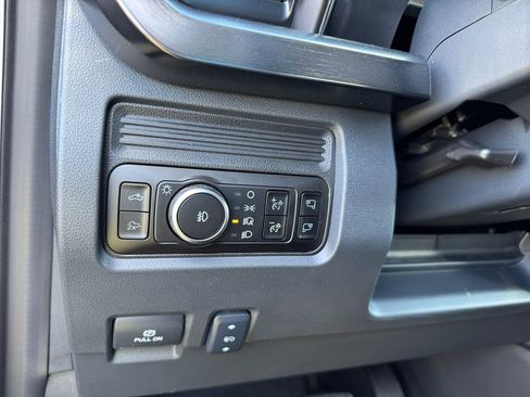 New 2026 Ford F250 Lariat w/ Black Appearance Package image 22