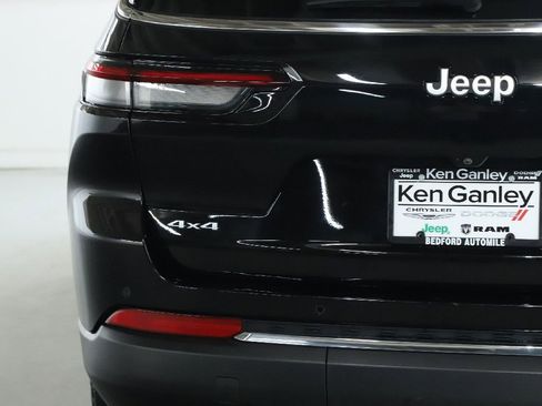 Used 2024 Jeep Grand Cherokee L Limited w/ Luxury Tech Group II image 46