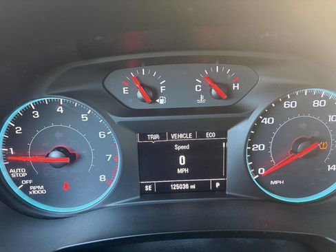 Used 2019 Chevrolet Traverse LT image 14