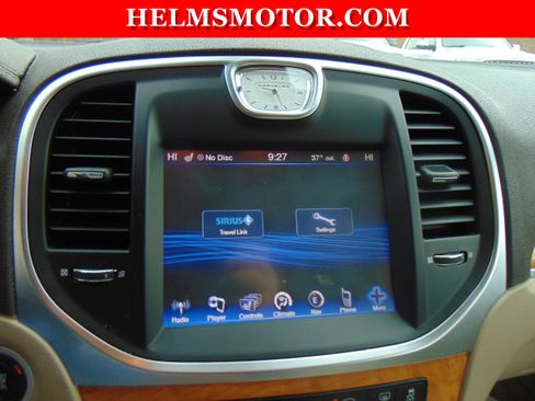 Used 2014 Chrysler 300 C w/ Light Group image 33