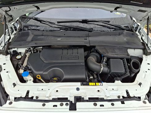 Used 2020 Jaguar E-PACE SE image 29