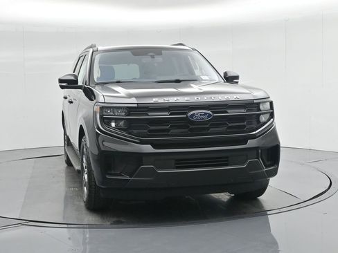 New 2025 Ford Expedition Active image 57