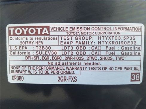 Used 2017 Toyota Highlander Limited AWD/4WD image 21