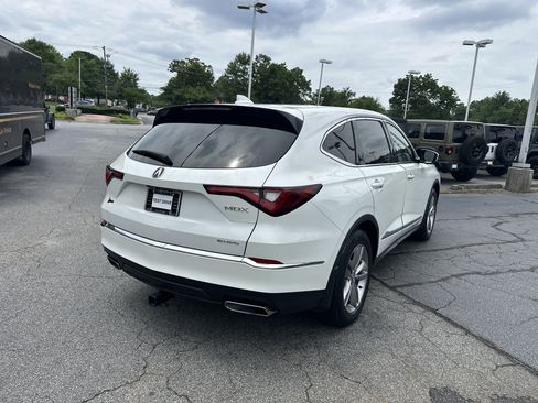 Used 2022 Acura MDX SH-AWD image 9