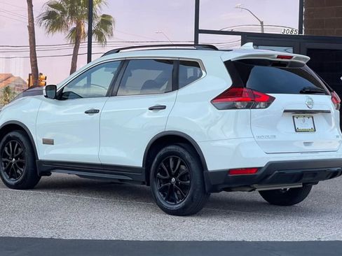 Used 2017 Nissan Rogue SV image 7