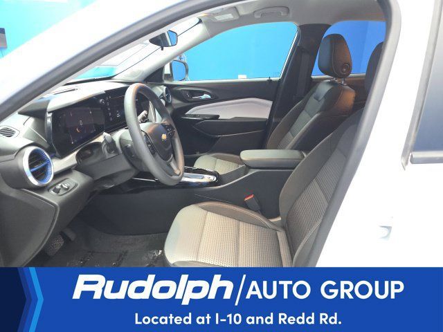 Used 2026 Chevrolet Trax LT FWD image 10