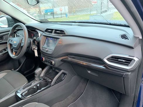 Certified 2023 Chevrolet TrailBlazer LS image 25