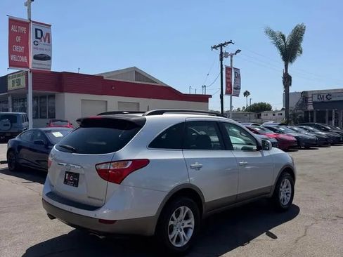 Used 2011 Hyundai Veracruz GLS FWD image 4