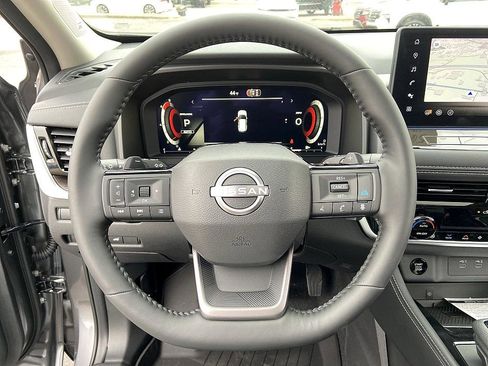 New 2026 Nissan Rogue Platinum image 13