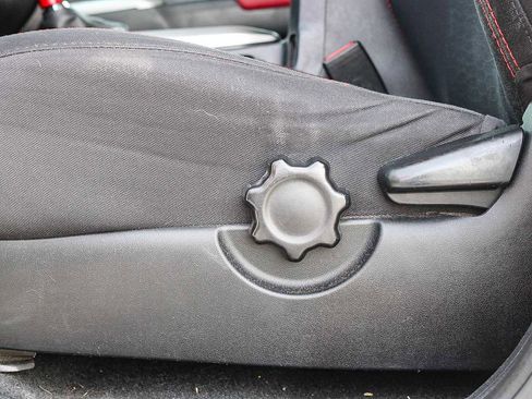 Used 2017 Toyota Tacoma SR5 image 20