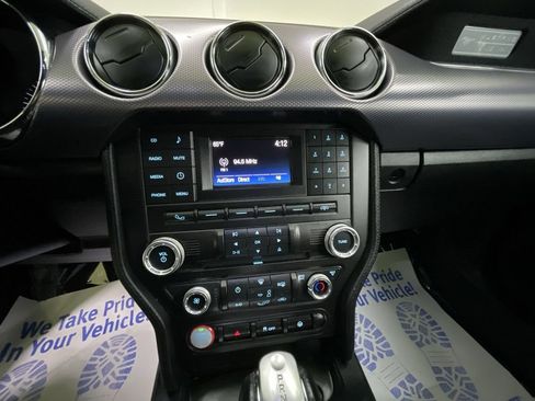 Used 2017 Ford Mustang Coupe image 20