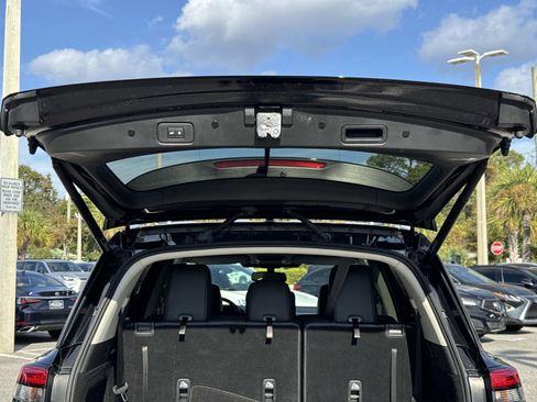 Used 2022 Nissan Pathfinder SL image 12