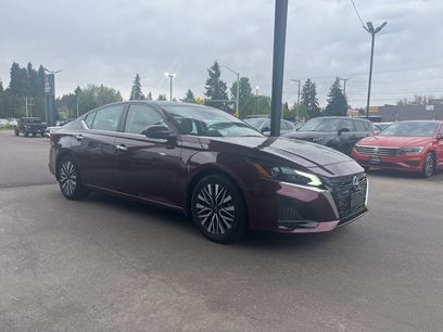 Used 2024 Nissan Altima 2.5 SV w/ SV Premium Package