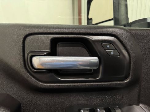 Used 2023 Chevrolet Silverado 2500 W/T AWD/4WD image 27