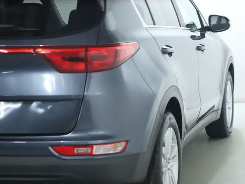Used 2018 Kia Sportage LX w/ LX Technology Package FWD image 45