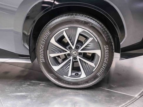 Used 2024 Lexus RZ 300e Premium image 9