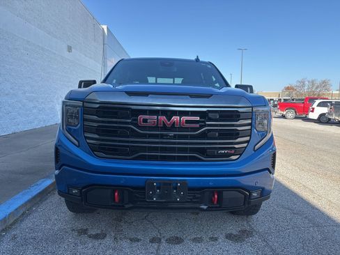 Used 2024 GMC Sierra 1500 AT4 w/ AT4 Premium Package image 1