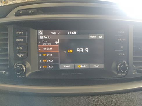 Used 2019 Kia Sorento EX AWD/4WD image 25