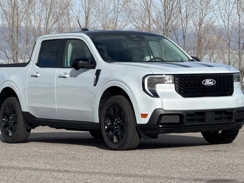 New 2026 Ford Maverick Lariat w/ Black Appearance Package image 16