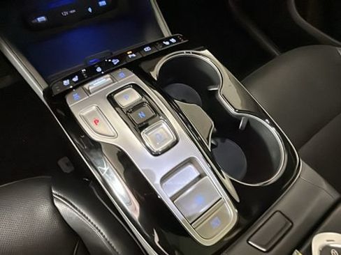 Certified 2023 Hyundai Tucson Limited AWD/4WD image 21