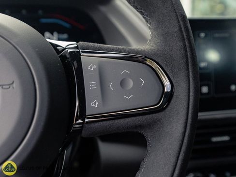 Used 2025 Lotus Emira image 25