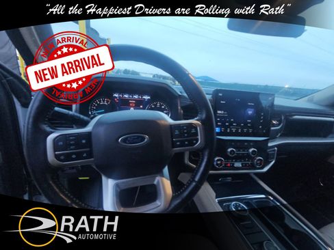 Used 2024 Ford Expedition Max XLT image 10