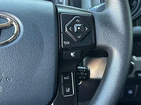 Used 2020 Toyota Tacoma SR image 37