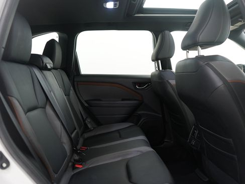 Used 2025 Subaru Forester Sport image 12