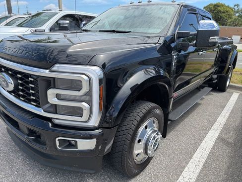 Used 2025 Ford F450 Platinum w/ Platinum Plus Package AWD/4WD image 1