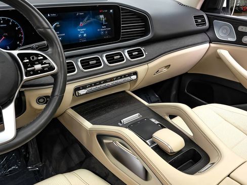 Used 2020 Mercedes-Benz GLE 350 w/ AMG Line Exterior image 22