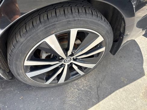 Used 2019 Nissan Altima 2.5 SR w/ SR Premium Package AWD/4WD image 23