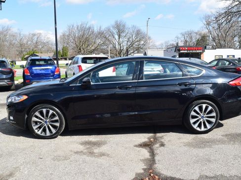 Used 2020 Ford Fusion SE AWD/4WD image 9