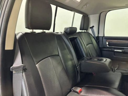 Used 2017 RAM 1500 Laramie w/ Convenience Group AWD/4WD image 27