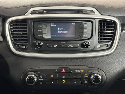 Used 2016 Kia Sorento AWD image 13