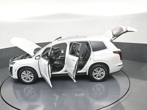 Used 2024 Cadillac XT6 Luxury image 74