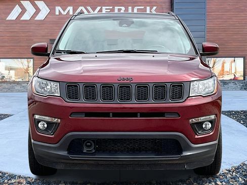 Used 2021 Jeep Compass Latitude image 2