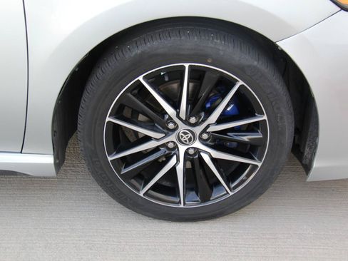 Used 2022 Toyota Camry SE FWD image 31