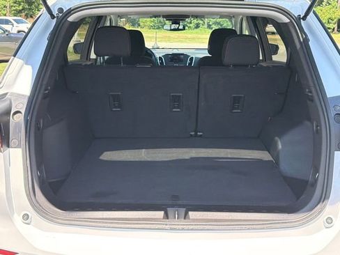 Used 2023 Chevrolet Equinox LT AWD/4WD image 18