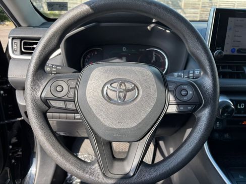 Used 2025 Toyota RAV4 XLE w/ Convenience Package AWD/4WD image 29