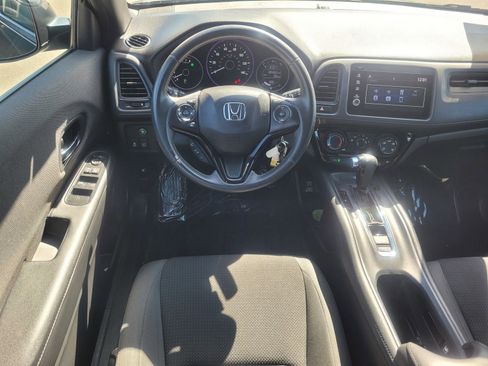 Used 2021 Honda HR-V Sport image 14